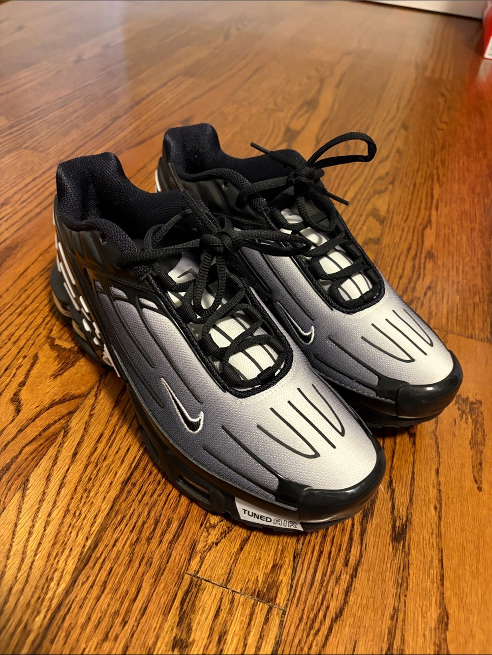 Air max plus 3
Black white gradient 
New 
box❌